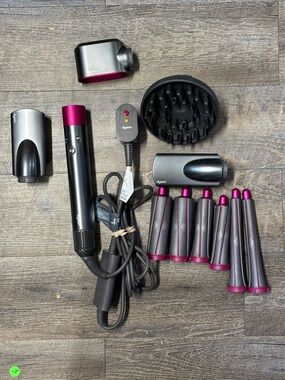 Dyson Airwrap Nickel/Fuchsia WORKS SPORADICALLY - FOR PARTS ONLY 10 Attachments